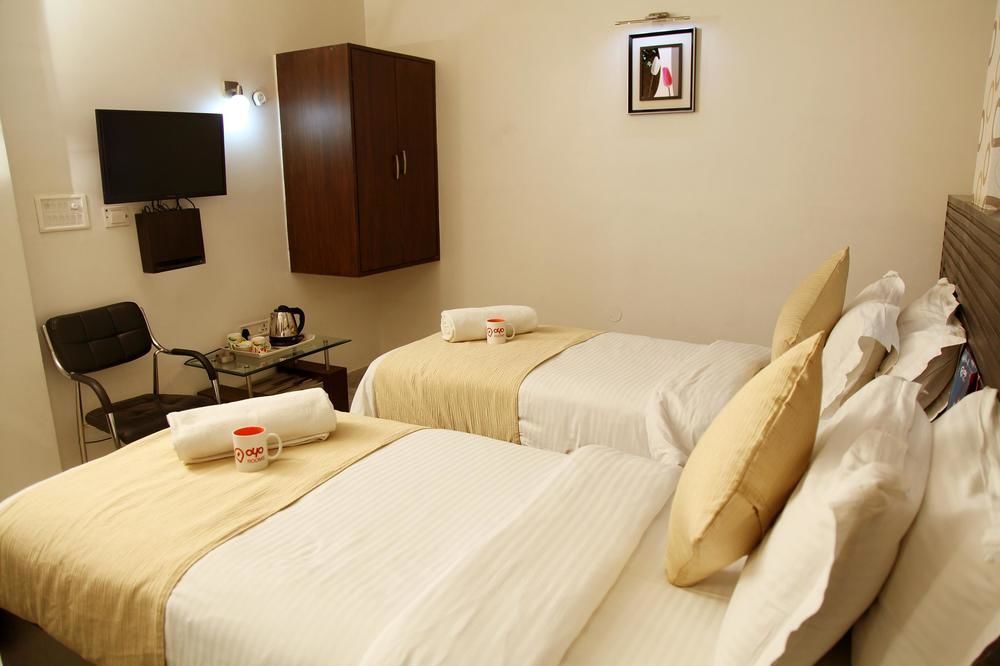 Hotel Park Plaza Varanasi Exterior photo